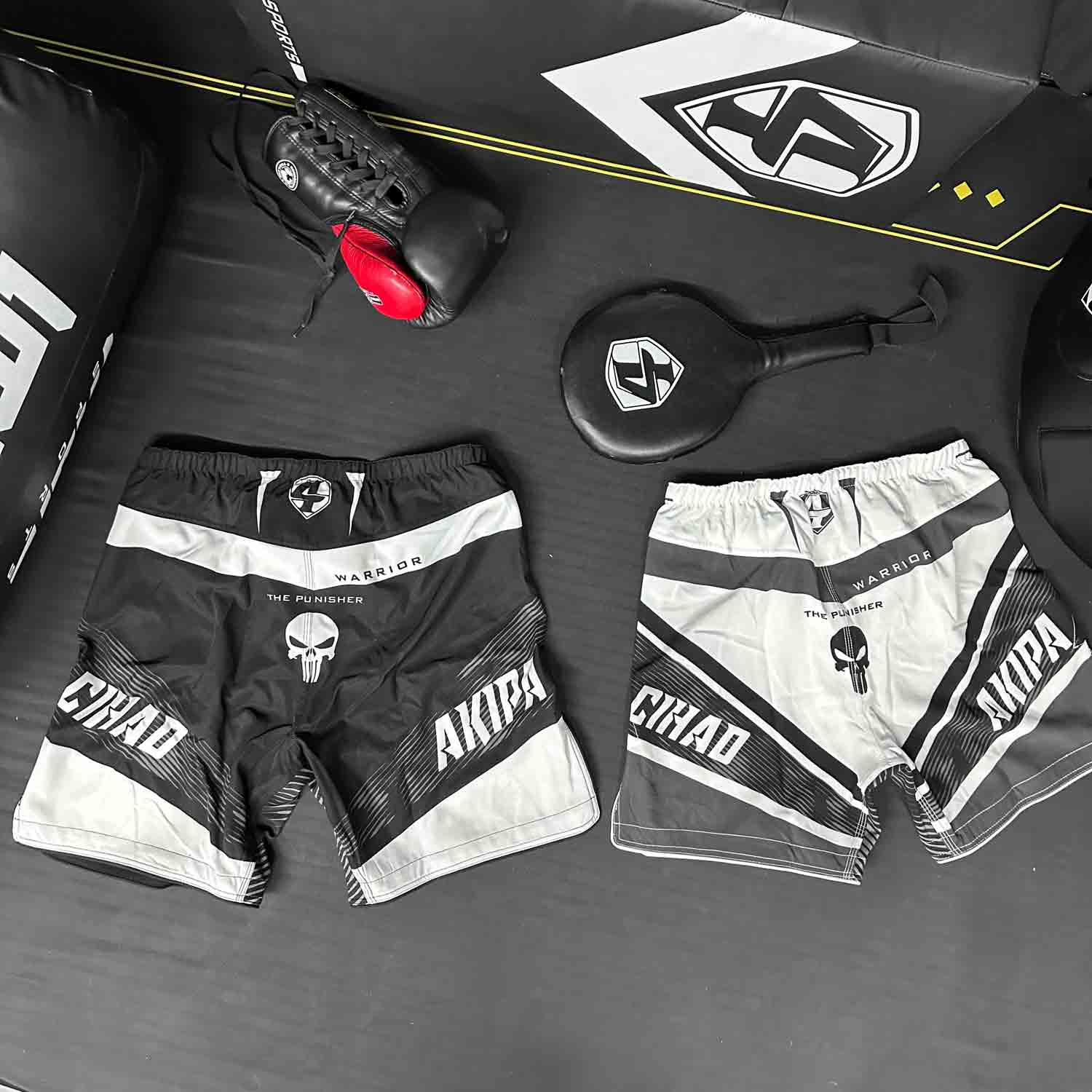 SHORTS MMA CRUSH AKIPA CIHAD WH