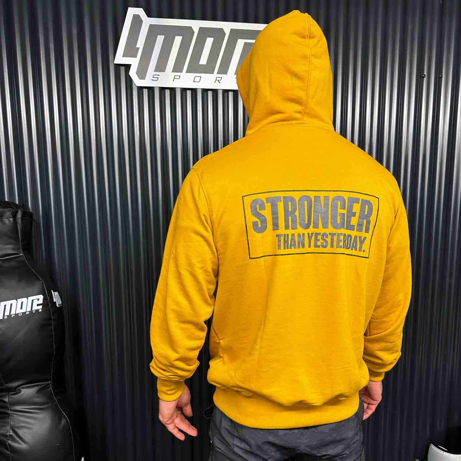 HOODIE KAPUZENPULLOVER STRONGER